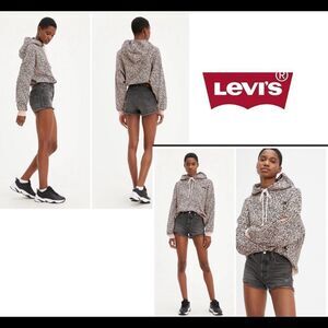 Levi’s women’s 501 black button fly jean denim shorts Sz 27
